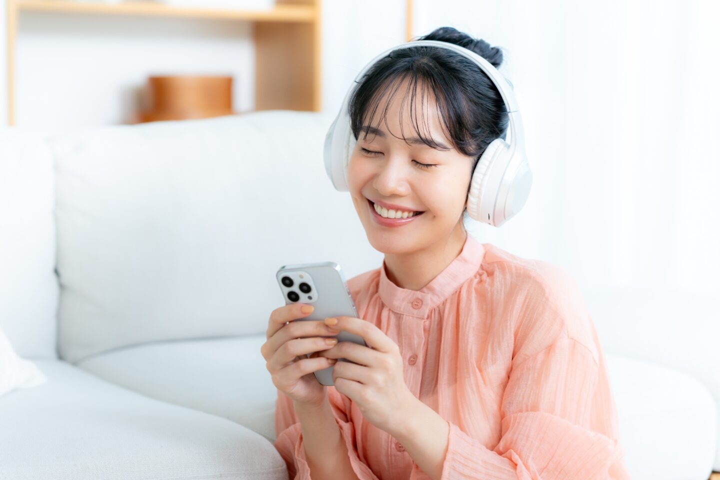 楽天モバイル新プラン「Rakuten 最強 U-NEXT」誕生 月額4,378円でデータ無制限