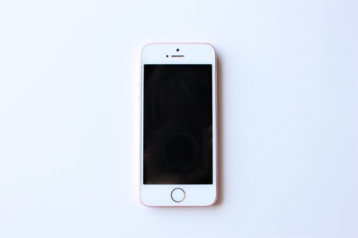 Apple、iPhone 6sなどに向けiOS 15.8.5を配信 すでに悪用の可能性ある脆弱性を修正